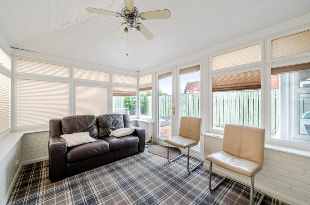 House in Hull - View 5