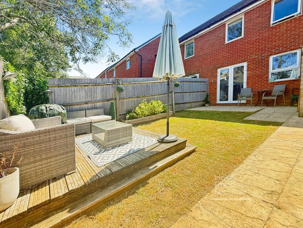 Cromwell Avenue, East Cowes, Isle of Wight - View 2