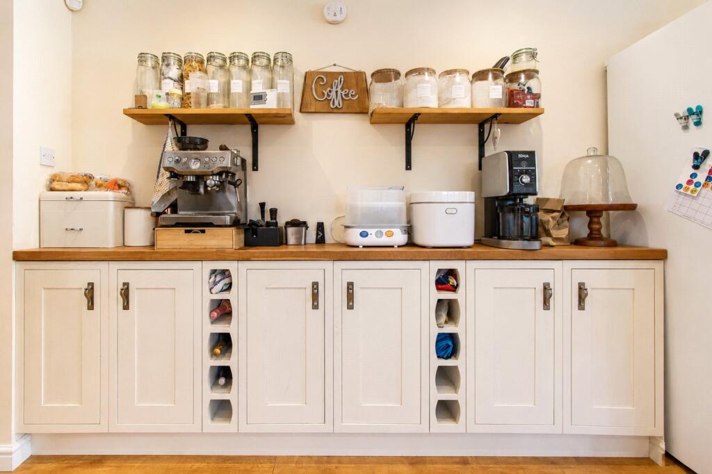 Craven Road, Newbury, Berkshire, RG14 photo 4