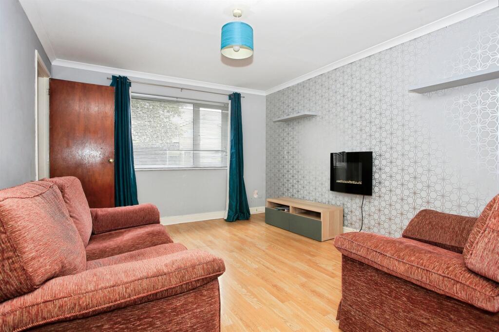 House in Peterborough, Orton Longueville - More