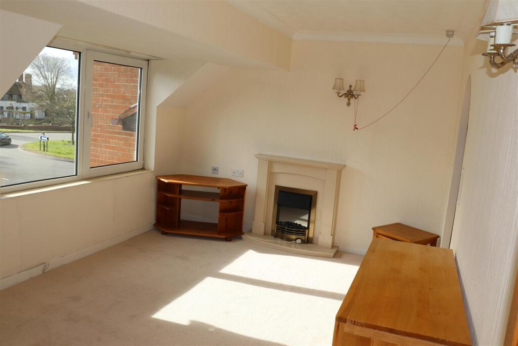 Northgate, Aldridge photo 3