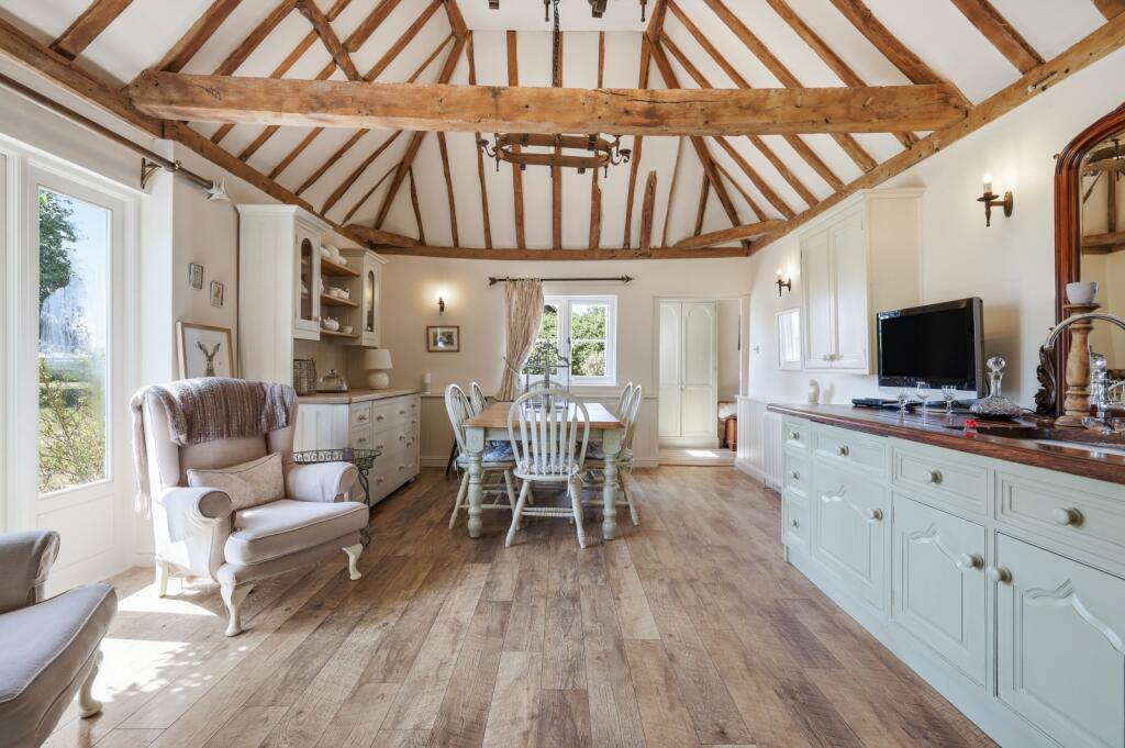 House in Brentwood, Mountnessing - View 4