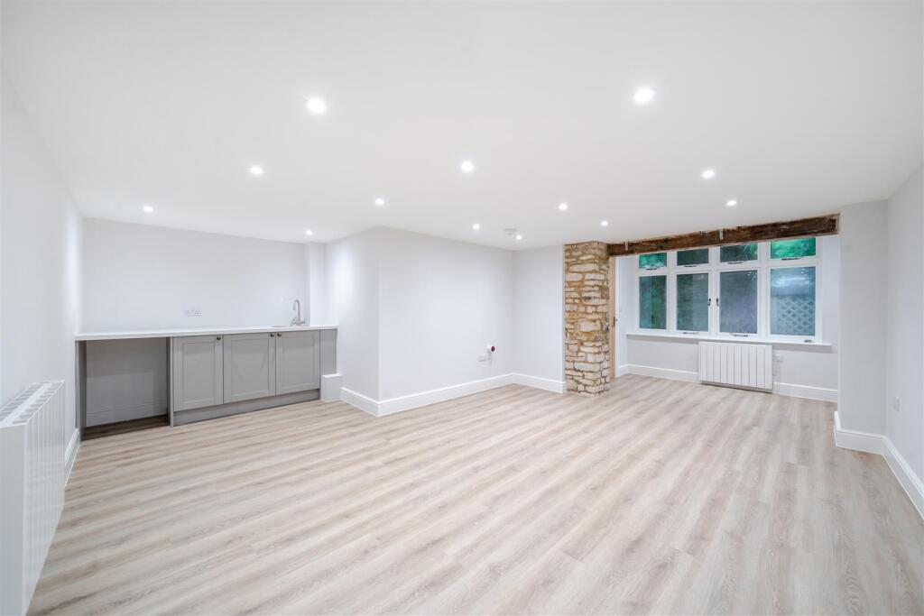 Main image of property: 5 Park Street, Woodstock