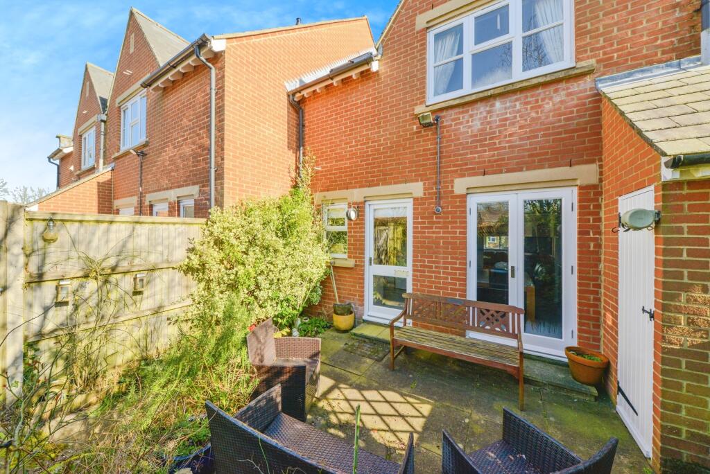 Additional image 2 of Ottway Walk, Welwyn, AL6