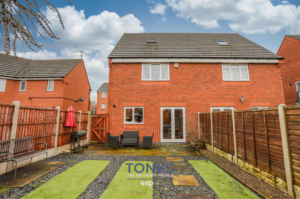 Additional image 21 of Old College Avenue, Oldbury, B68 8BG