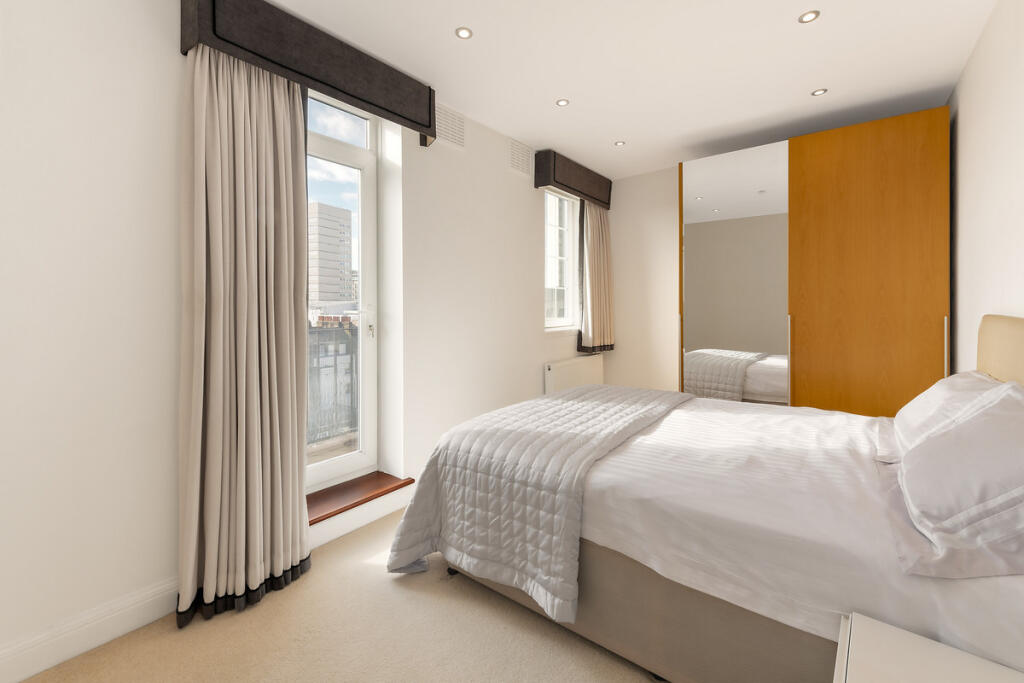 Apartment in London - View 4