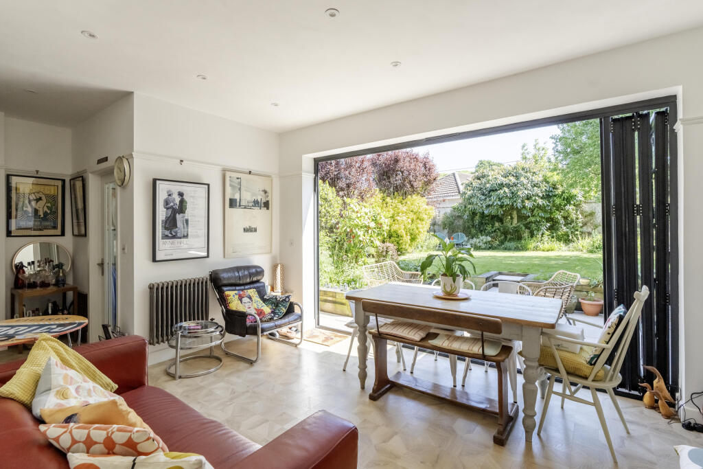 Main image of property: Congresbury, BS49 5AN