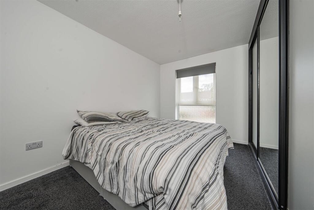 House in St Albans, St Stephen - More