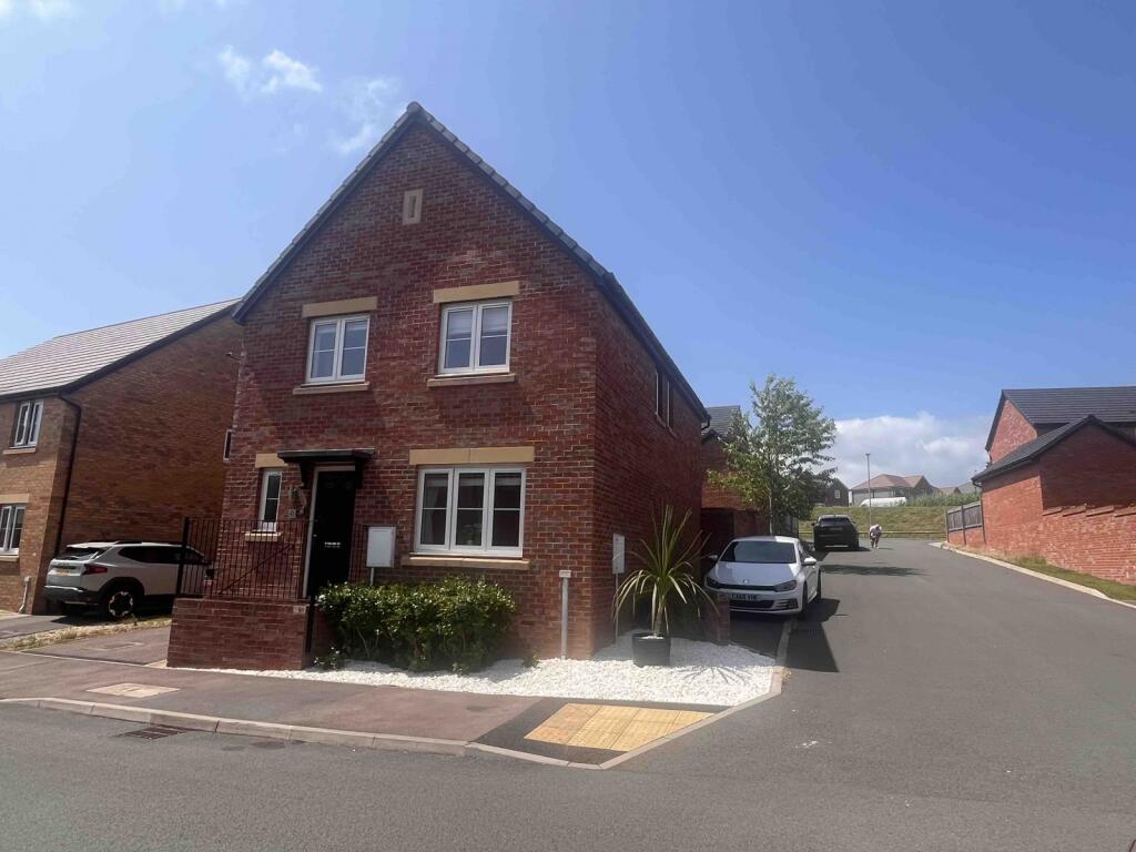4-bed detached on Barnett Way, Lydney, GL15, £329,950