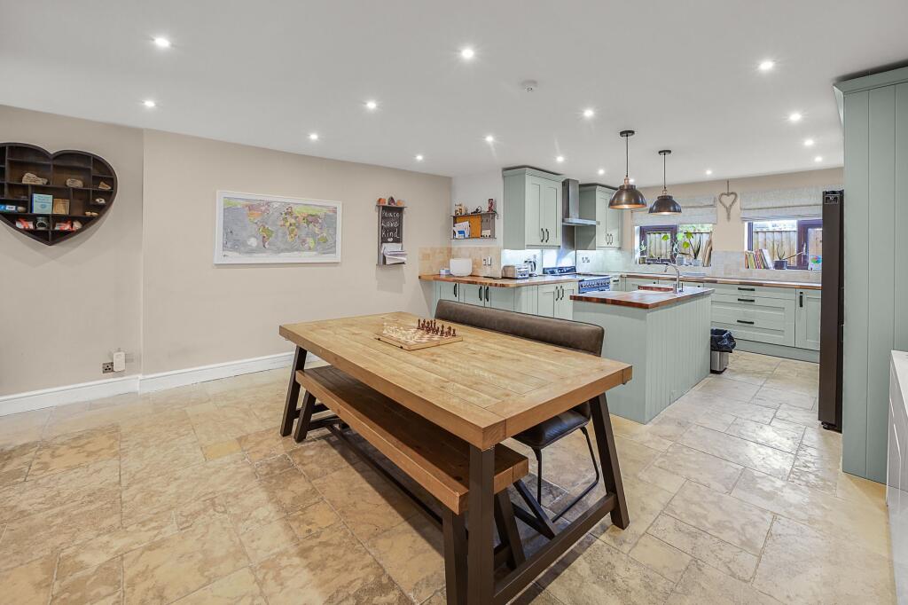 House in Warrington, Wilhead, Burtonwood and Westbrook - View 2