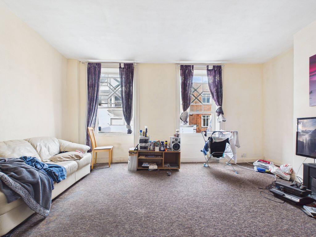 Apartment in Worcester - View 5