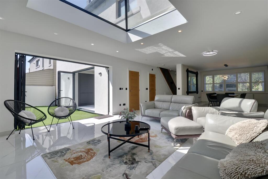 House in Portsmouth, Cosham - View 3