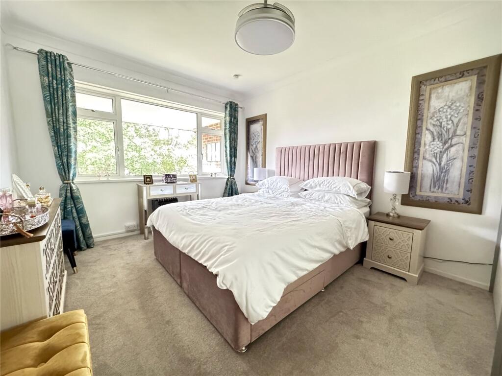 Apartment in Bournemouth - More