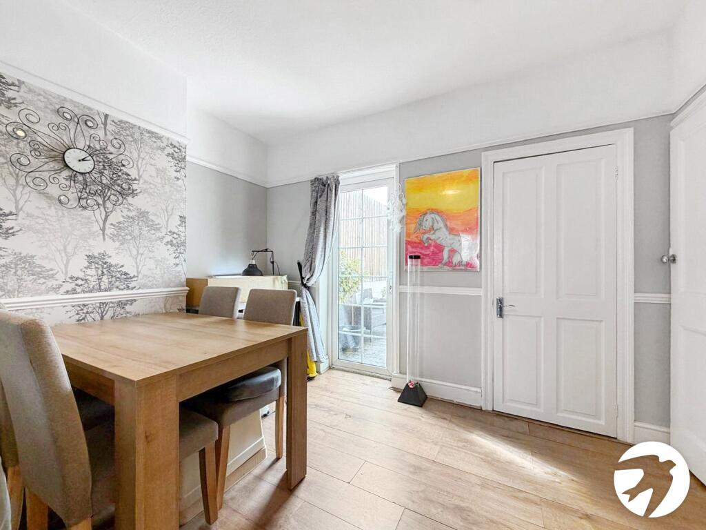 House in London - View 5