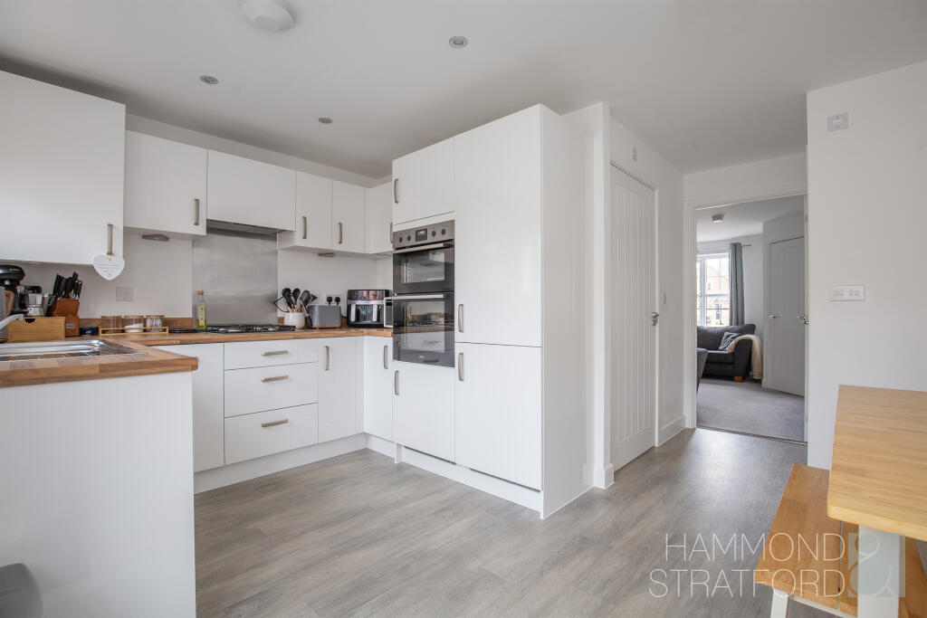 Blacksmith Crescent, Hethersett photo 2