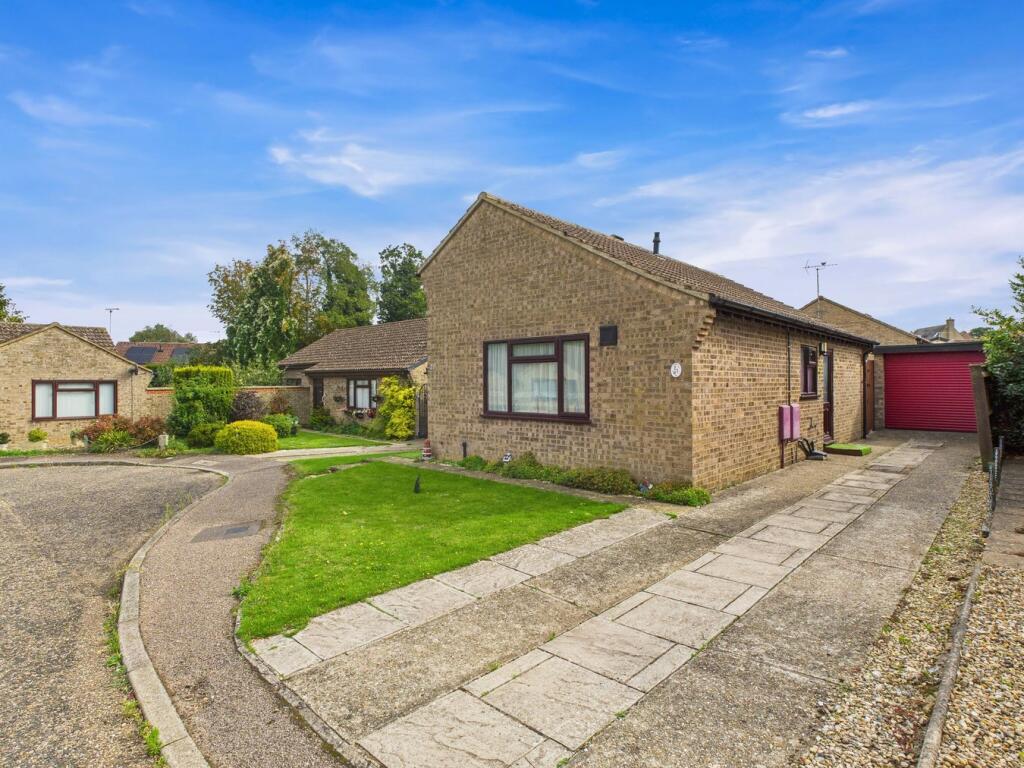2-bed bungalow on Guiltcross Way, Downham Market, PE38, £245,000