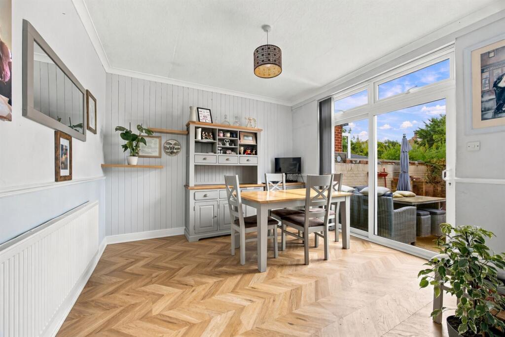 House in Southall - View 4