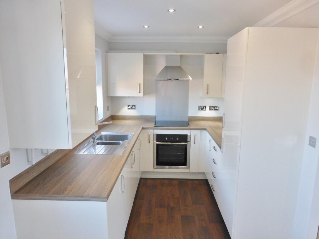 Main image of property: Riverside, Boston, PE21