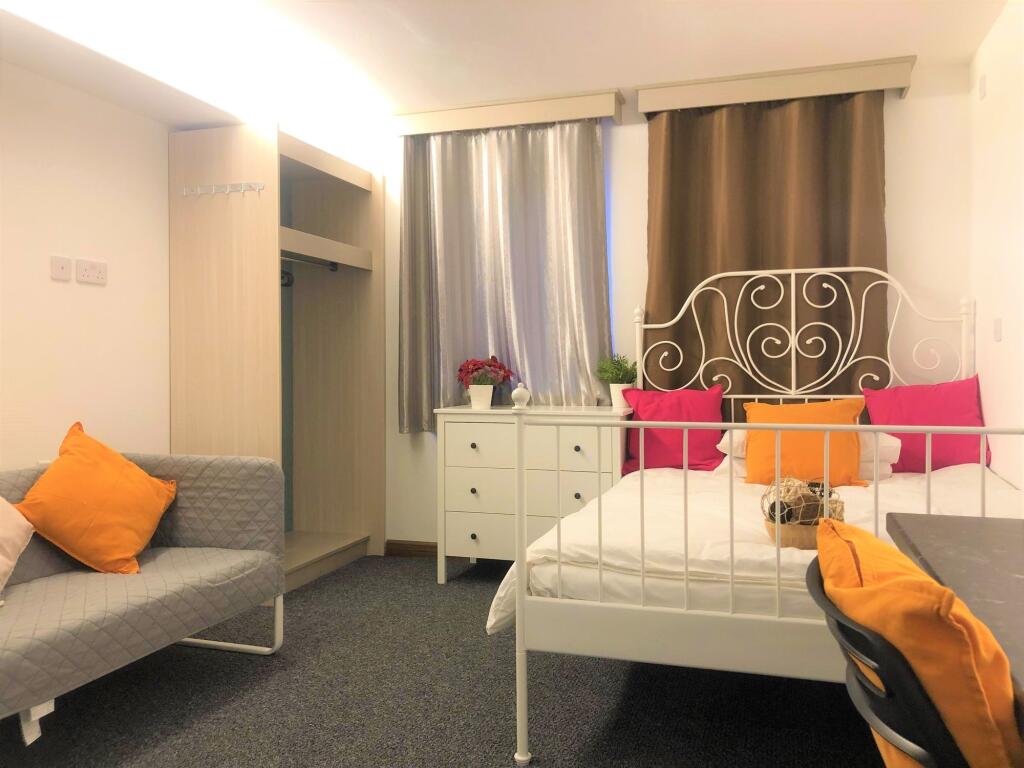1 bedroom flat share for rent
