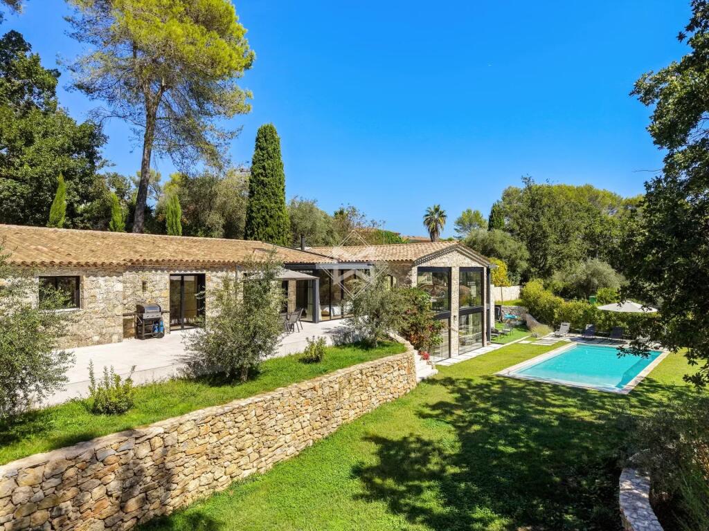 Main image of property: Provence-Alps-Cote d`Azur, Alpes-Maritimes, Valbonne