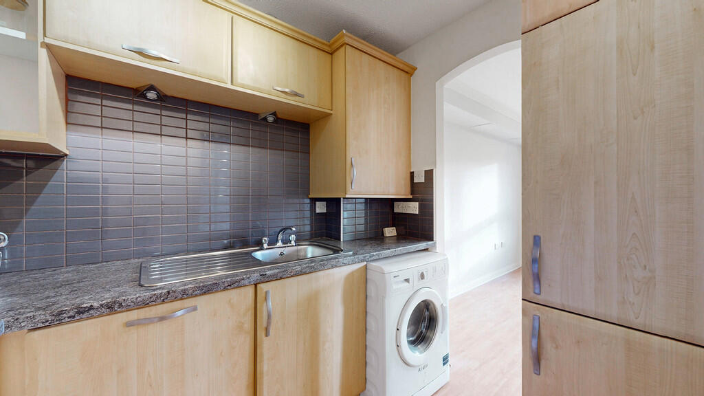 Napiershall Street, Kelvinbridge - More