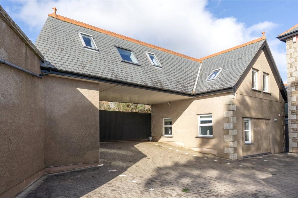 Trevidren, Penzance, TR18