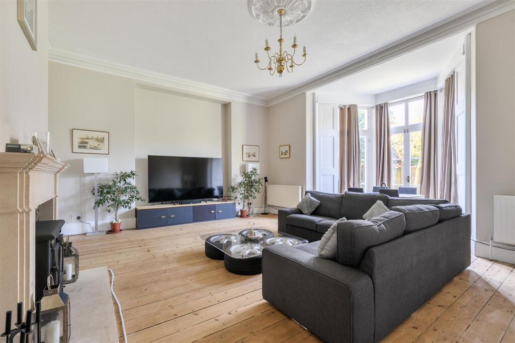 House in Chippenham, Wiltshire - View 2