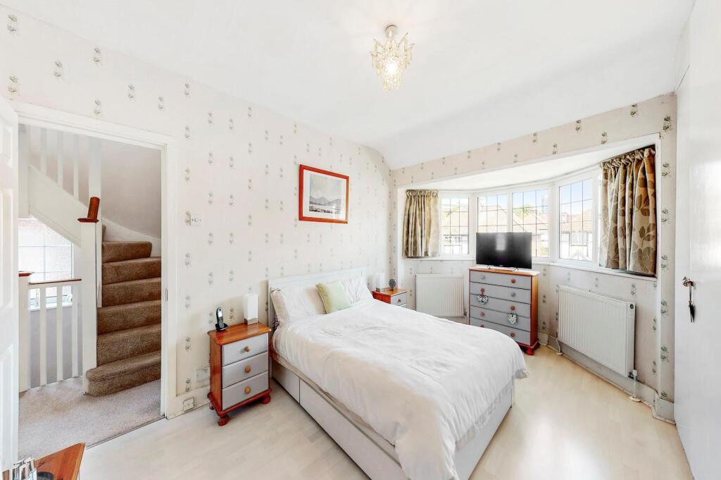 House in London, Twyford - View 4