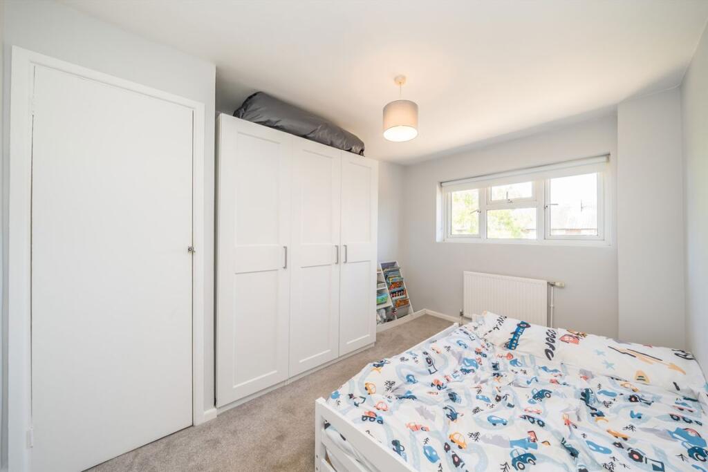 Apartment in Twickenham - View 5