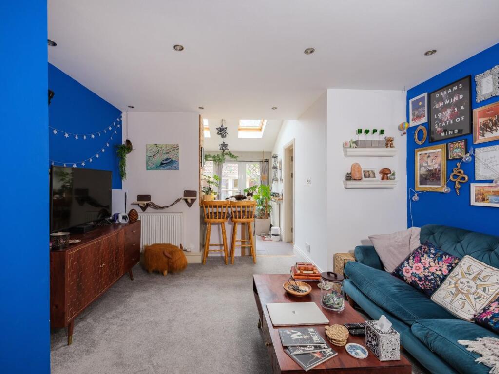 Apartment in Bristol - More