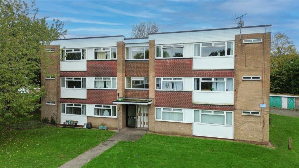 Main image of property: Masons Way, Solihull, B92