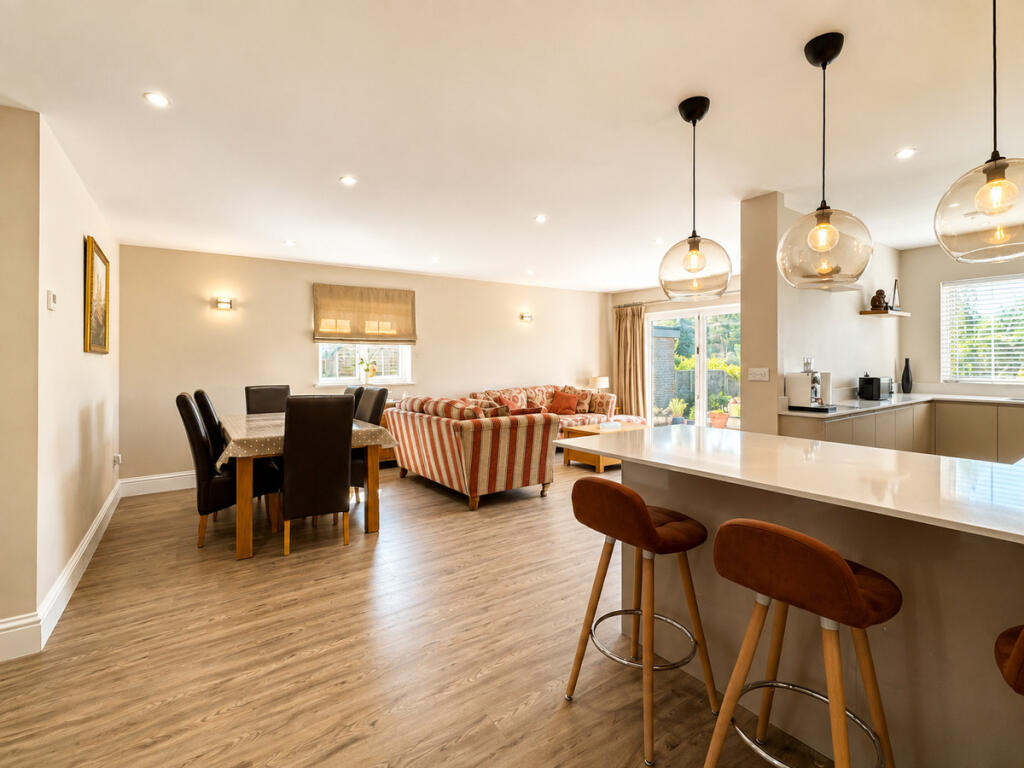 House in Chichester, Midhurst - View 4