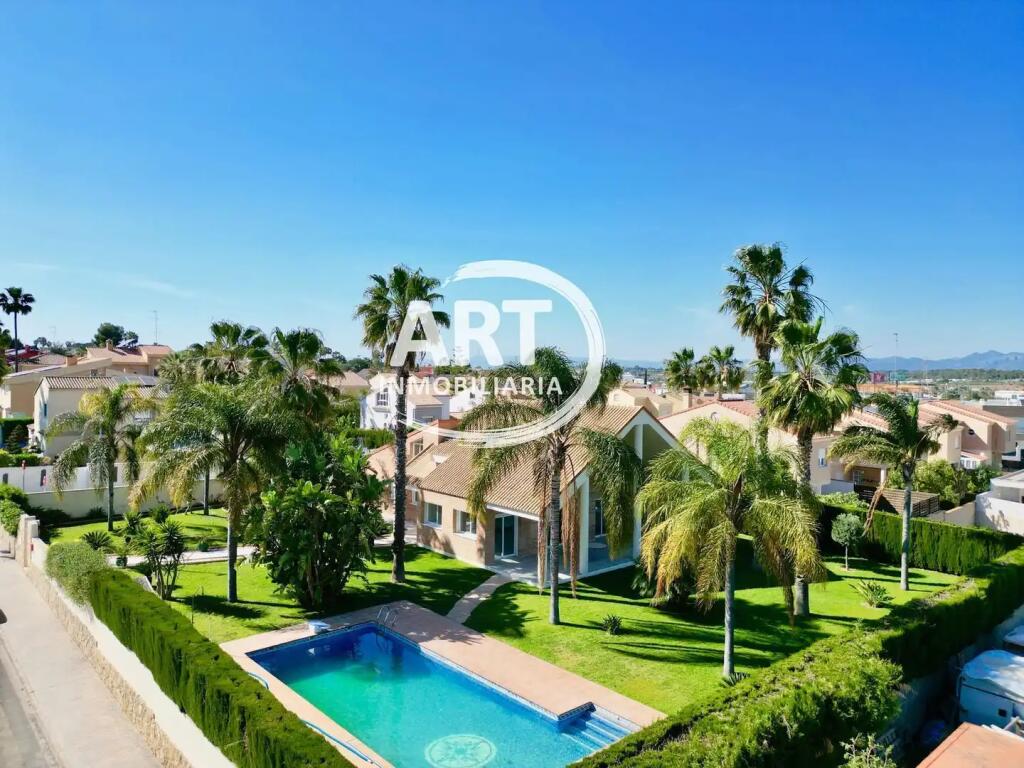 Main image of property: Valencia, Valencia, San Antonio