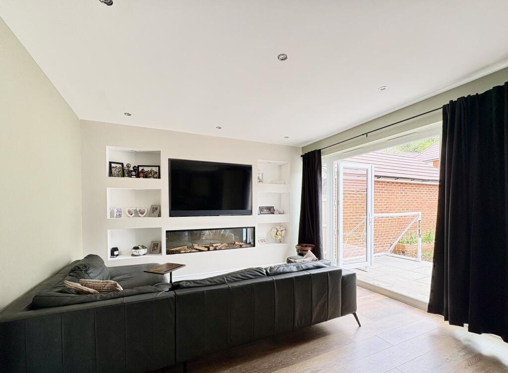 Devon Way, Parklands, Northampton - View 6