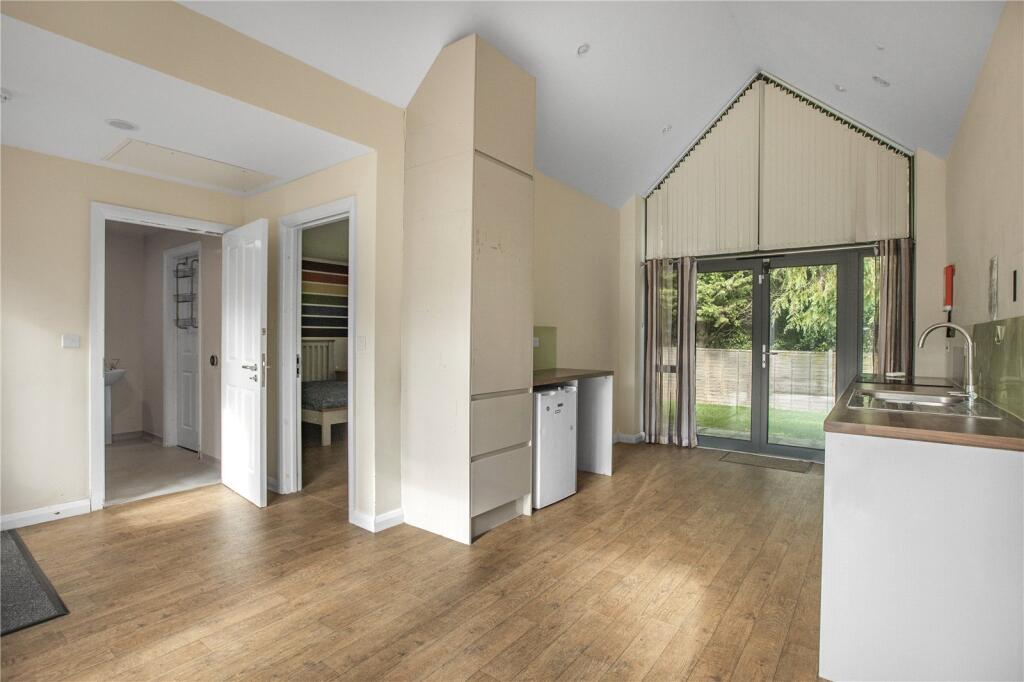 House in Swale, Bogle, Lynsted with Kingsdown - View 4