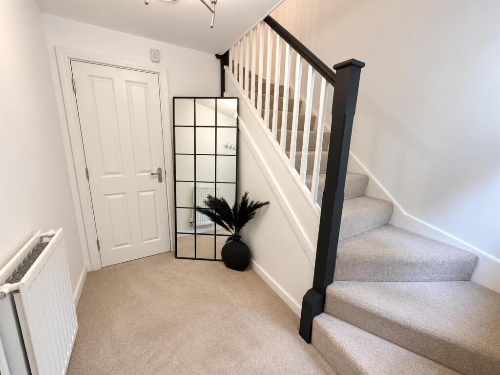 Apartment in Chelmsford - View 2