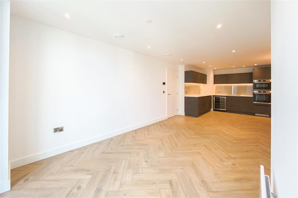 Apartment in Manchester, City Centre - View 4