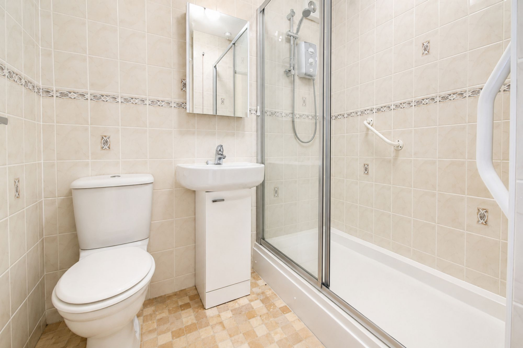 Apartment in Welwyn Hatfield, Birchwood, Hatfield - View 5