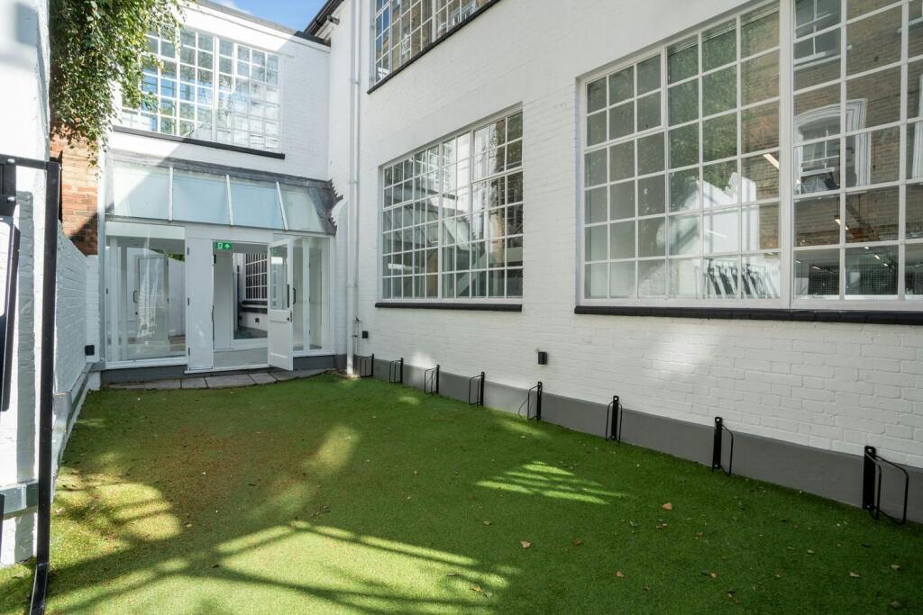 Outdoor Courtyard