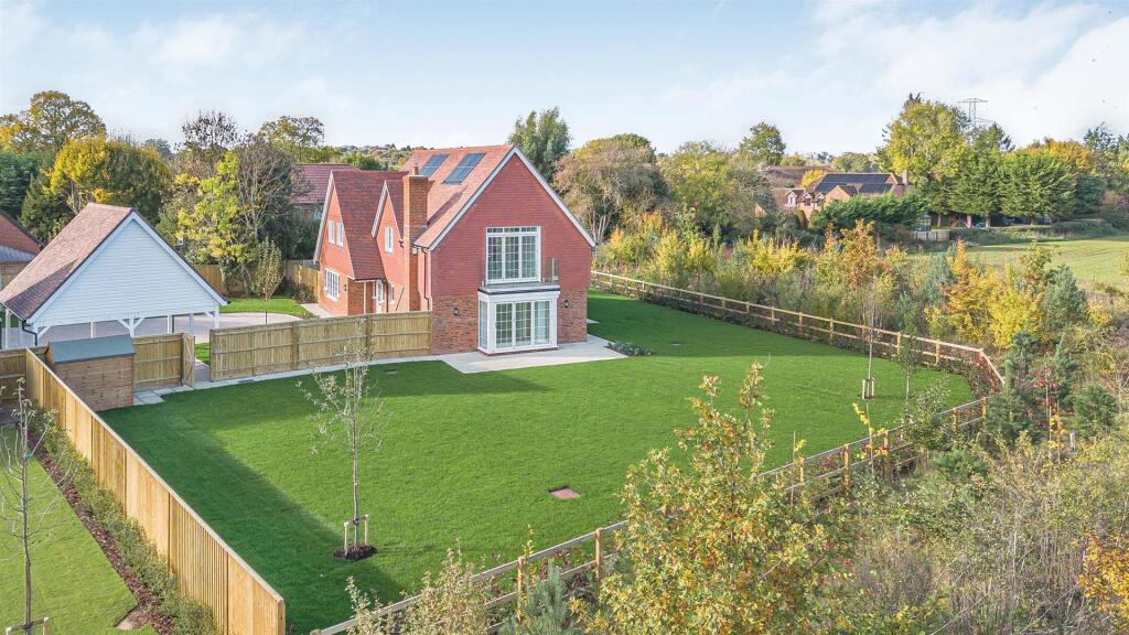 The Chestnut at Autumn Fields, Upper Basildon, RG8 8JG photo 3