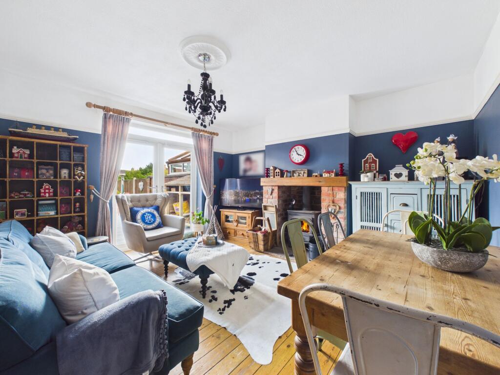 House in Ashfield, Sutton in Ashfield, Nottinghamshire - View 4