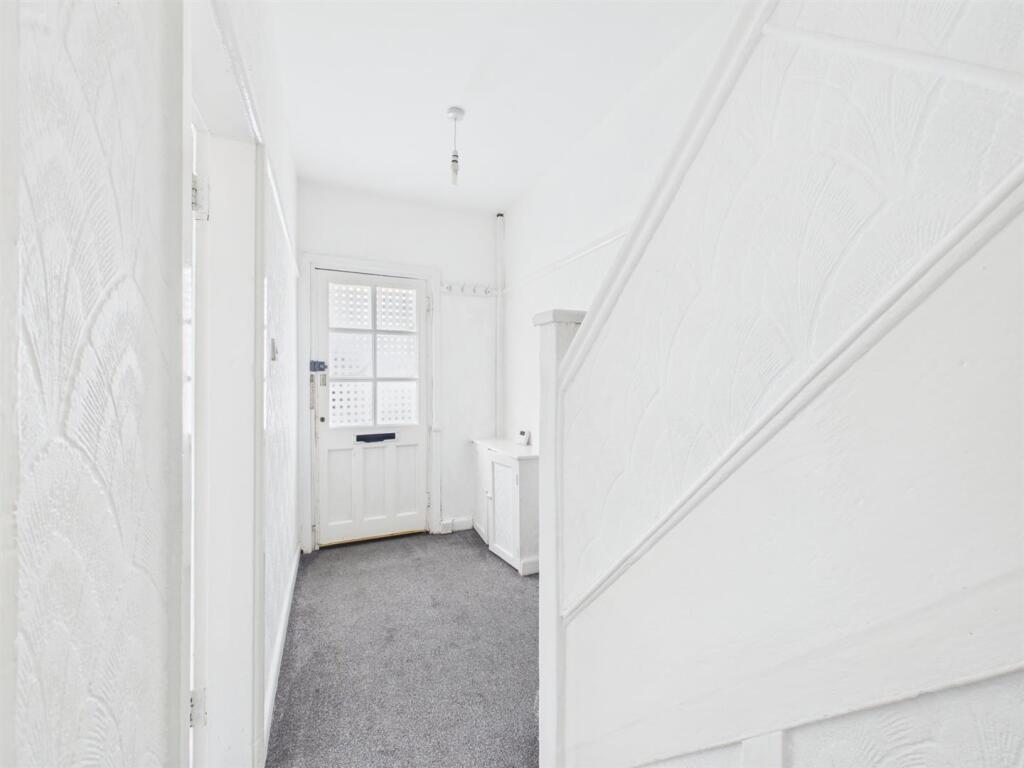 House in Wirral, Liverpool City Region - View 3