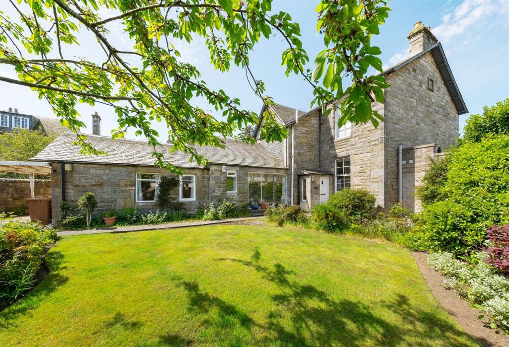 Main image of property: Gordon Cottage, 66D Hepburn Gardens, St Andrews