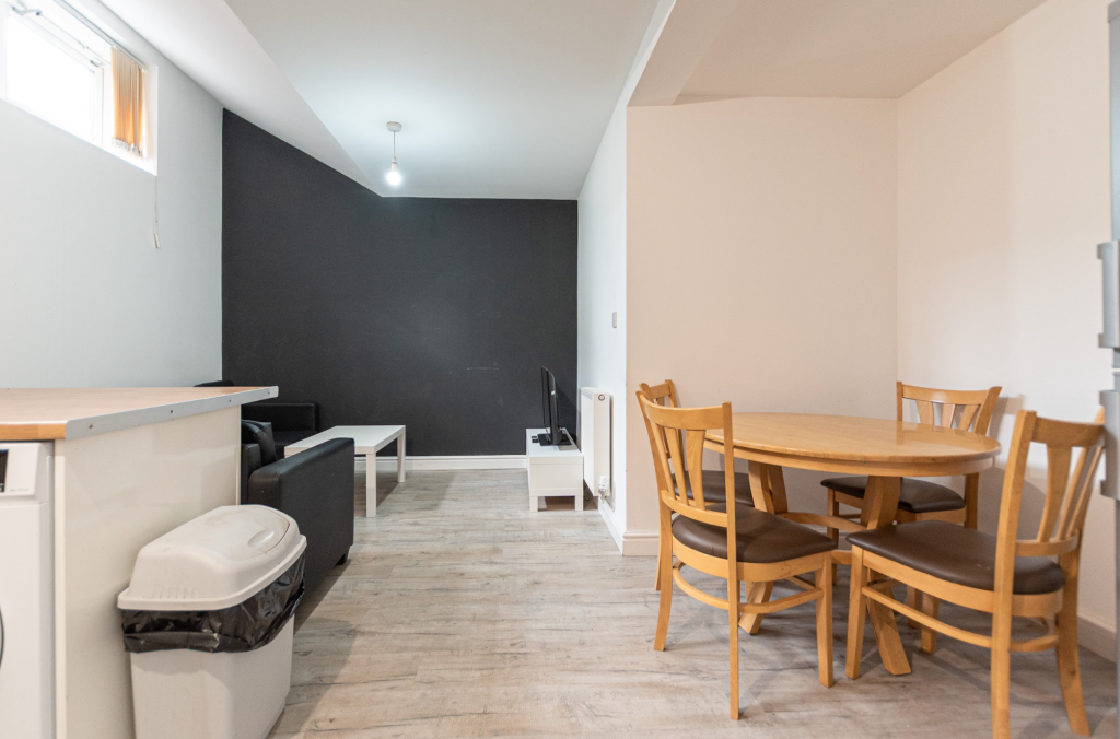 Apartment in Liverpool - View 4