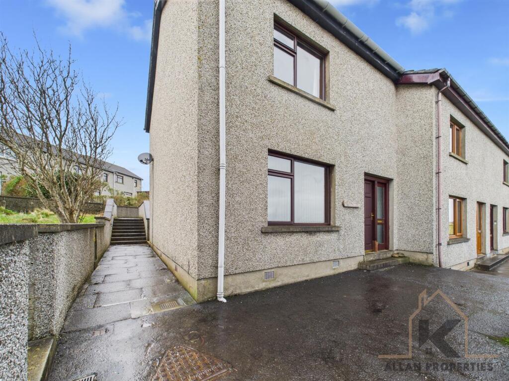 Main image of property: 13 Faravel, Stromness, Orkney, KW16 3DT