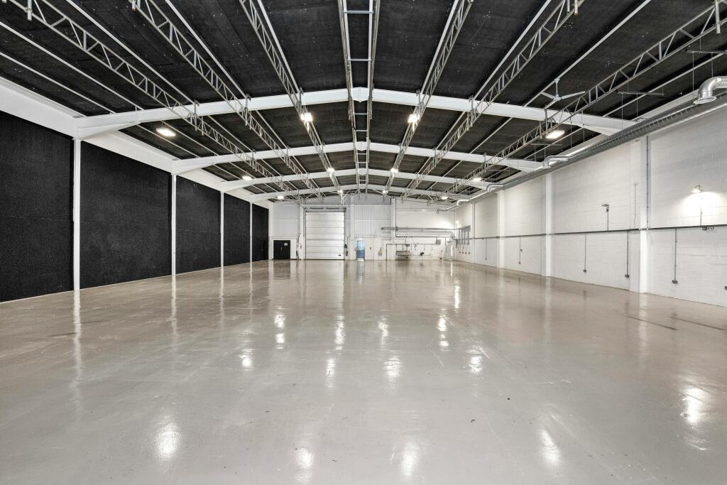 Greenhouse 13 - Warehouse Space - 4.jpg