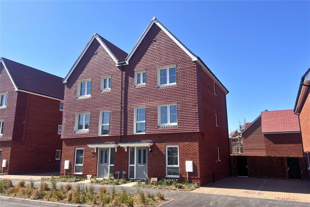 Main image of property: Willow Green, Warfield, Berkshire