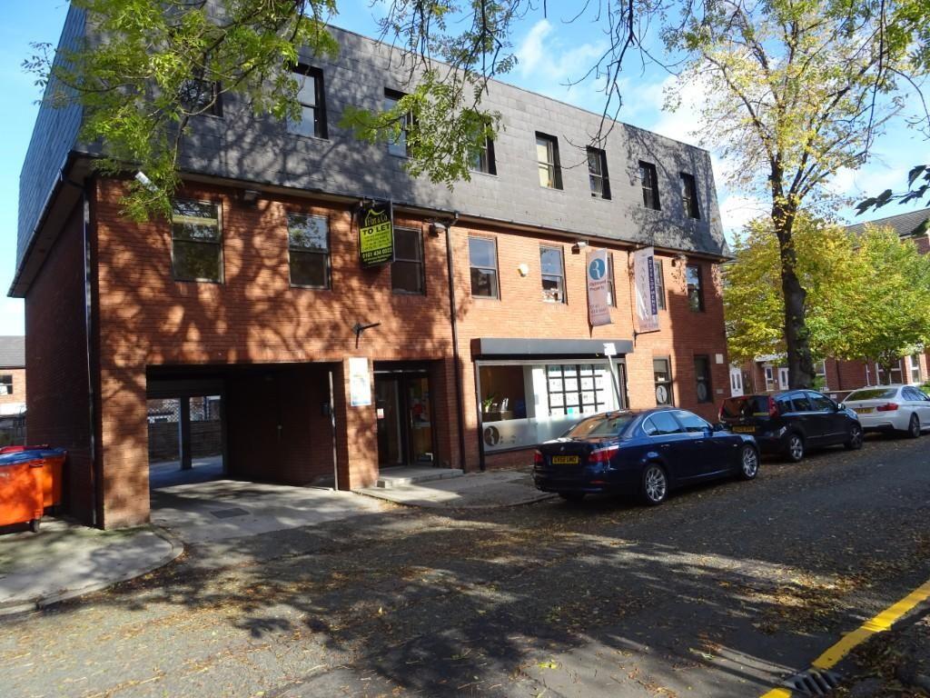 Main image of property: Elm Grove, Manchester, Greater Manchester, M20