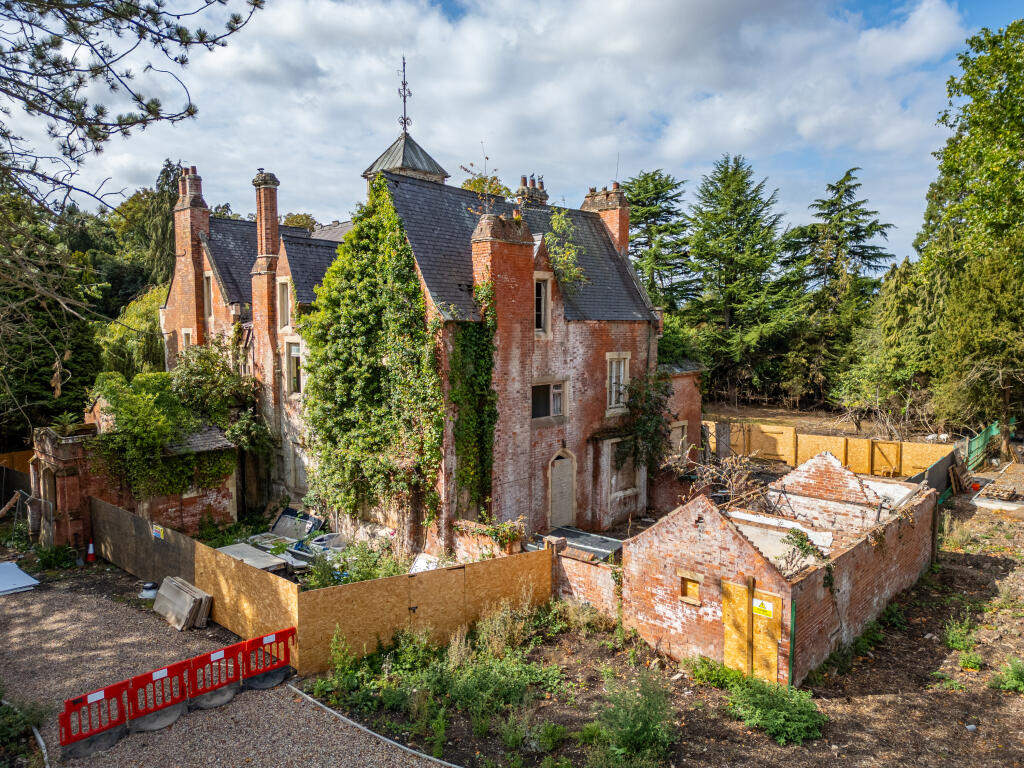 House in Doncaster - More