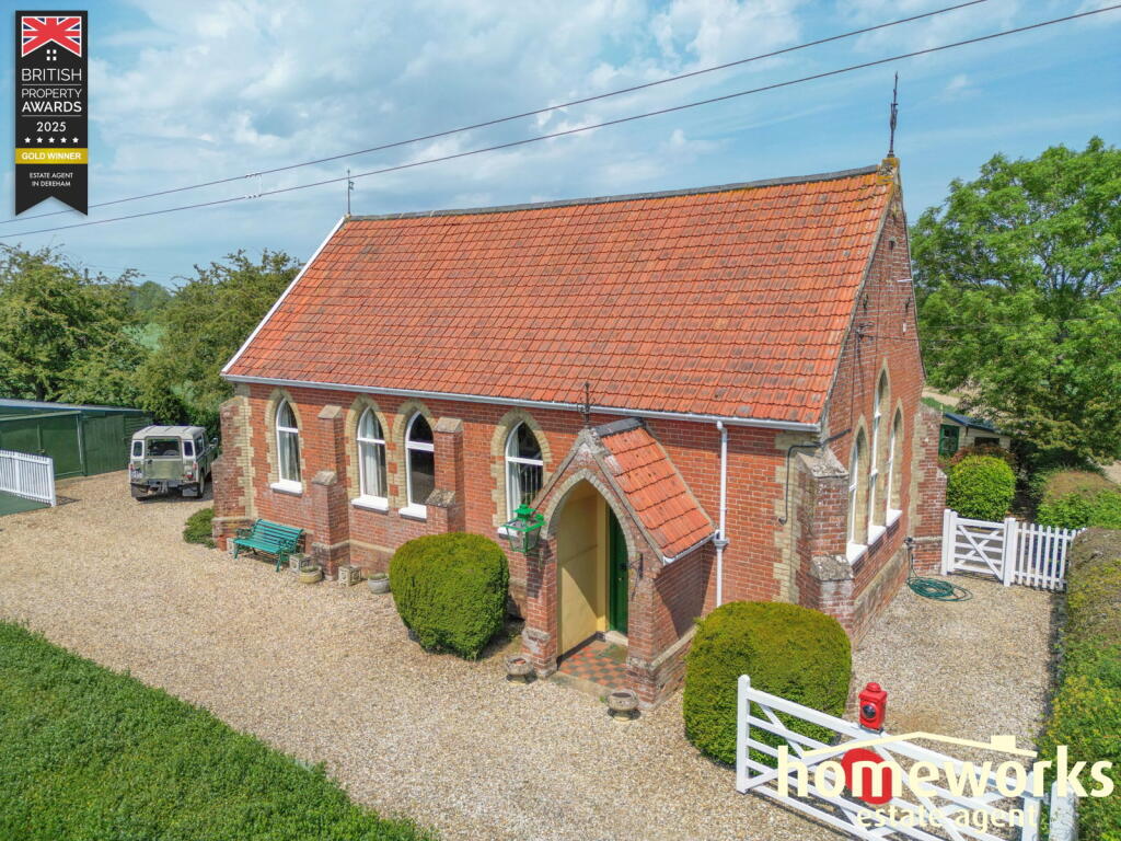 House in Breckland, Scarning - View 2